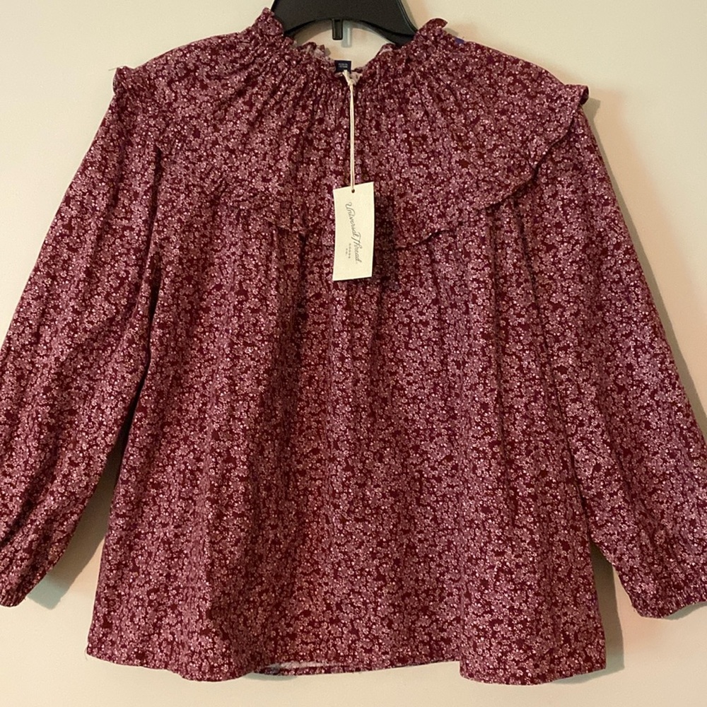 Universal Threads ruffled high neck top blouse long sleeve red white floral NWT